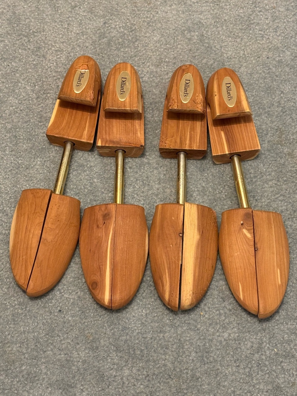2 Pairs Cedar Shoe Trees Dillard’s Rochester Split Toe Mens Medium USA